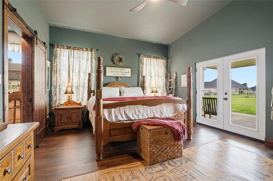 Furnished interior view inside a new home in , Tolar (Image 8).