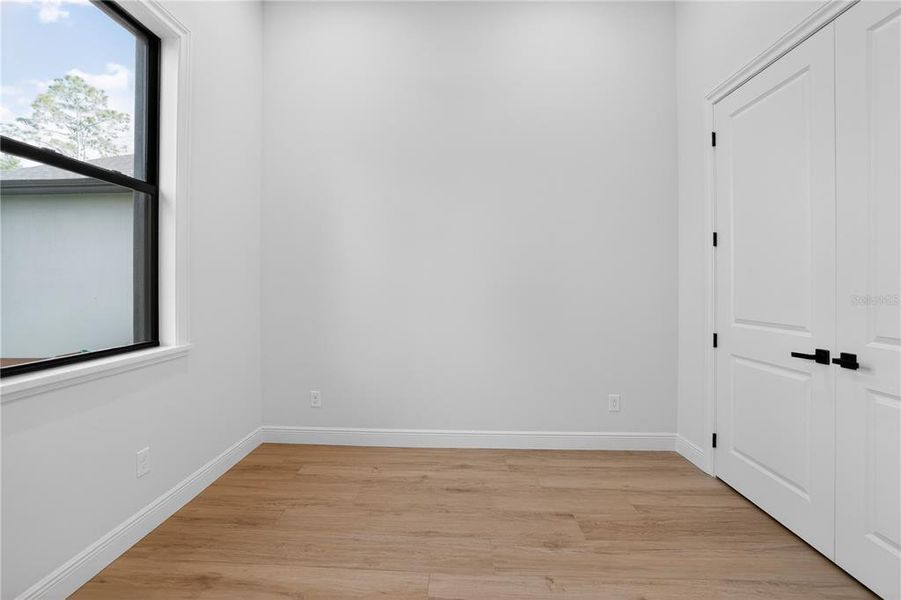 Spacious, unfurnished interior of a new home in , Port Charlotte (Image 76).