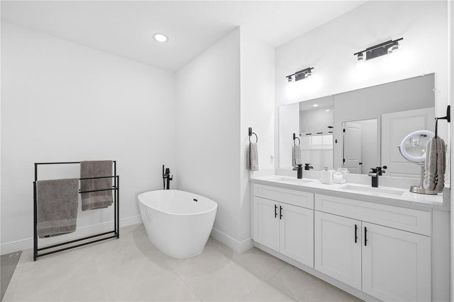 Furnished interior view inside a new home in , Ocala (Image 14).