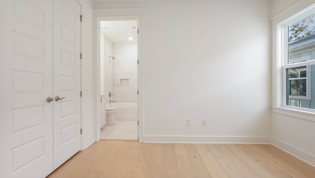 Spacious, unfurnished interior of a new home in Parkside, Santa Rosa Beach (Image 35). Spacious, unfurnished interior of a new home in Parkside, Santa Rosa Beach (Image 35).