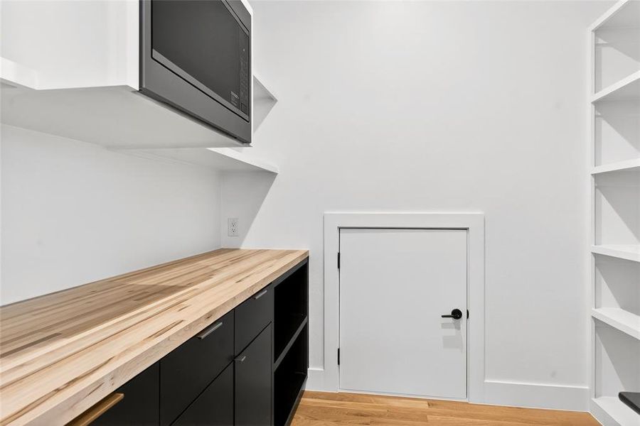 Furnished interior view inside a new home in , Dallas (Image 13).