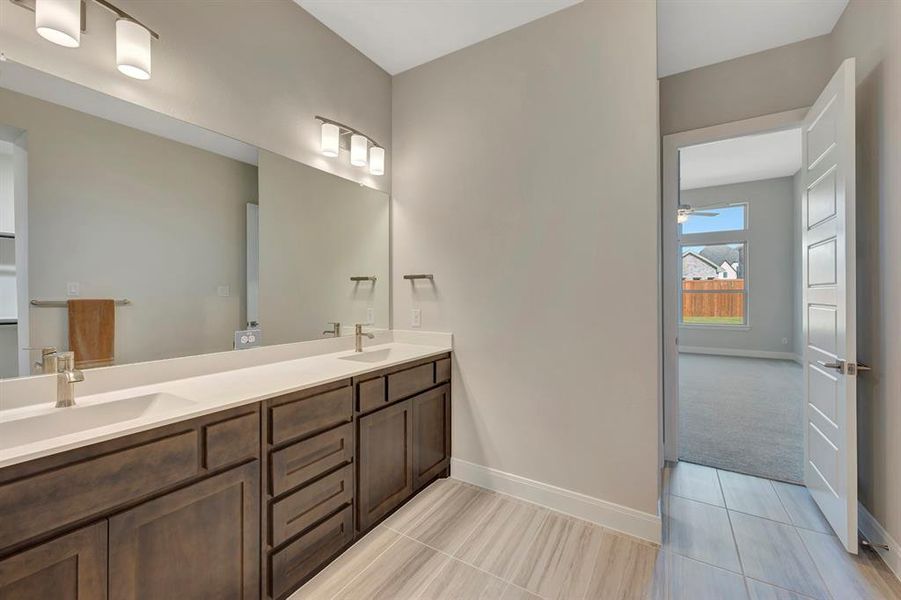 Furnished interior view inside a new home in Sandbrock Ranch, Aubrey (Image 13).