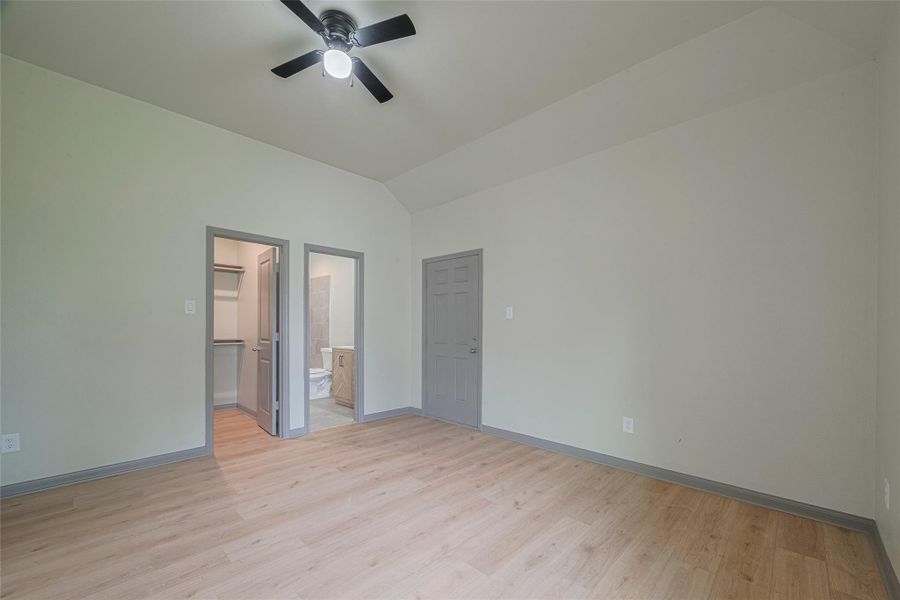 Spacious, unfurnished interior of a new home in , Baytown (Image 18). Spacious, unfurnished interior of a new home in , Baytown (Image 18).