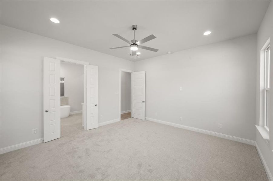Spacious, unfurnished interior of a new home in BridgeWater - Phase 1, Midlothian (Image 23).