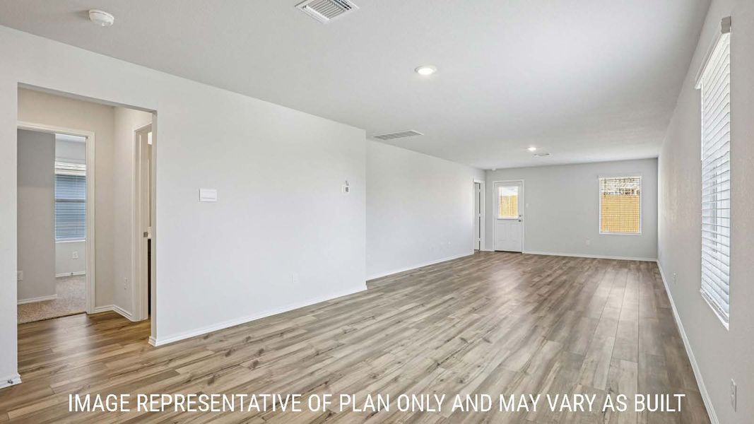 Representative unfurnished interior of a home built from the Caprock by D.R. Horton in Pecan Creek, Temple (Image 13).