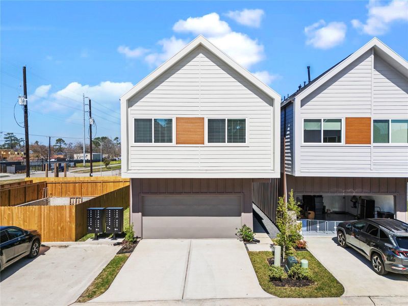 With multiple elevation options, this community allows you to choose what suits you best.