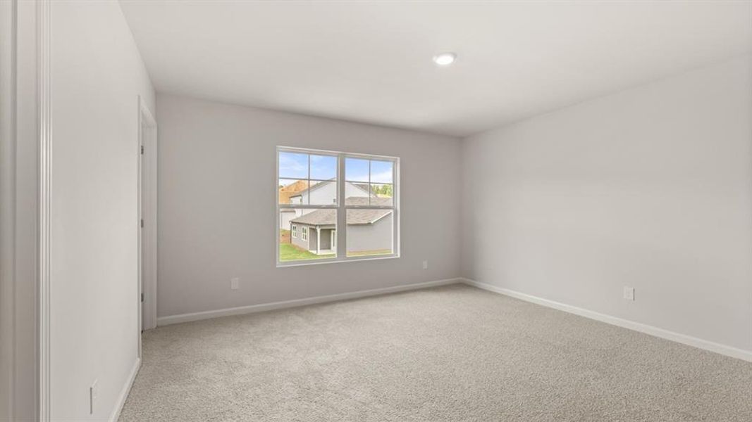 Spacious, unfurnished interior of a new home in Sheffield Highlands, Dallas (Image 14).