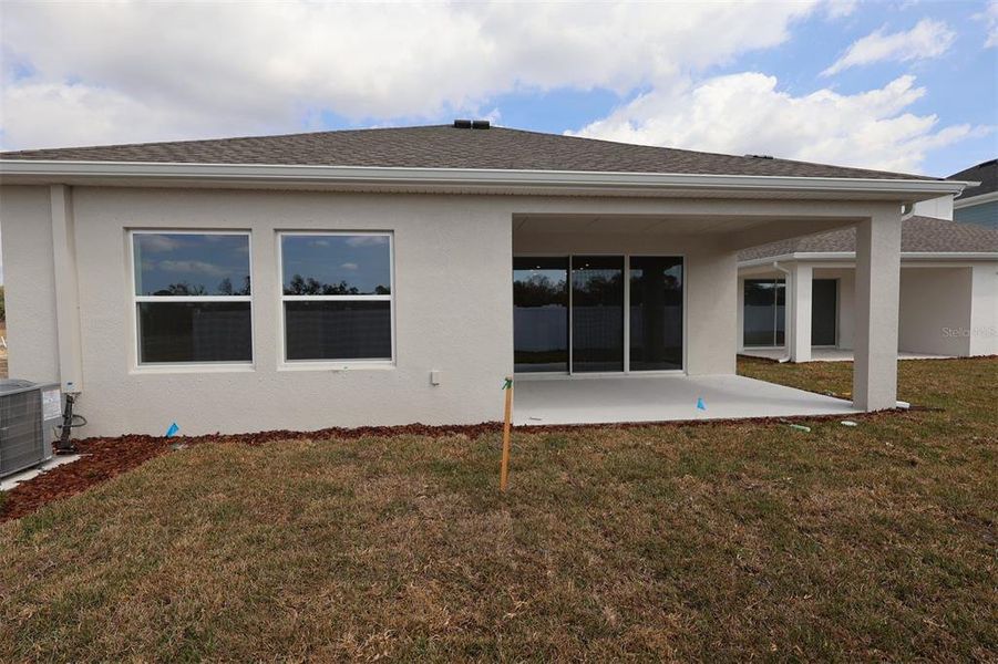 Exterior details and patio area of a home in Eastlyn, Bradenton (Image 3).