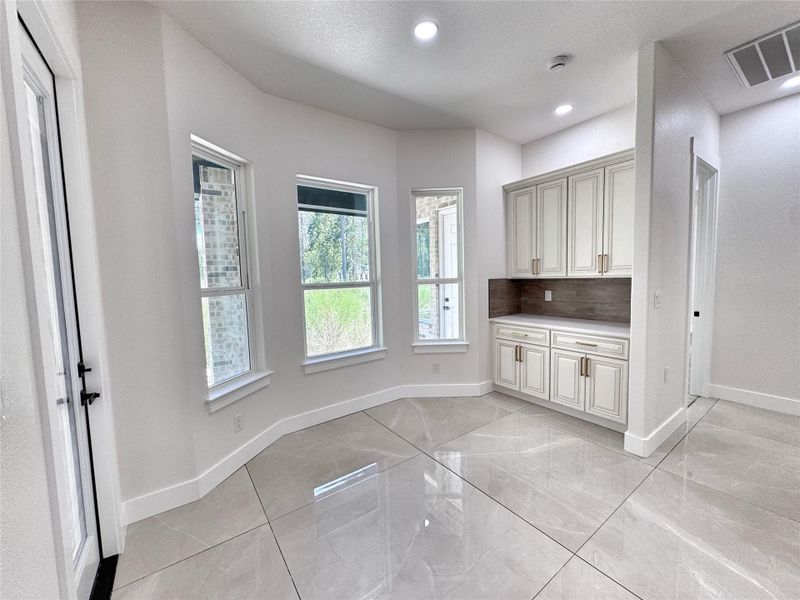 Spacious, unfurnished interior of a new home in , Dayton (Image 33).