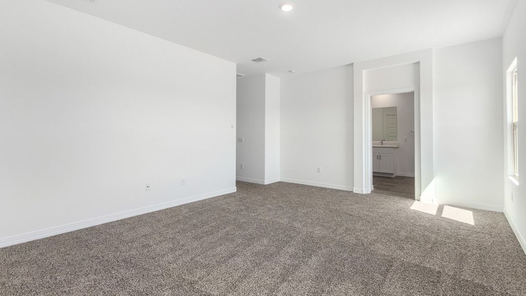 Representative unfurnished interior of a home built from the Sedona - Plan H50T7 by D.R. Horton in Sahuarita Acres, Sahuarita (Image 24).
