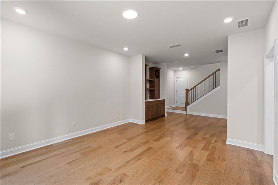 Spacious, unfurnished interior of a new home in Ward's Crossing Townhomes, Johns Creek (Image 23). Spacious, unfurnished interior of a new home in Ward's Crossing Townhomes, Johns Creek (Image 23).