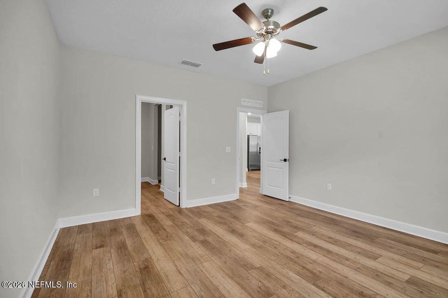 Spacious, unfurnished interior of a new home in , Jacksonville (Image 13).