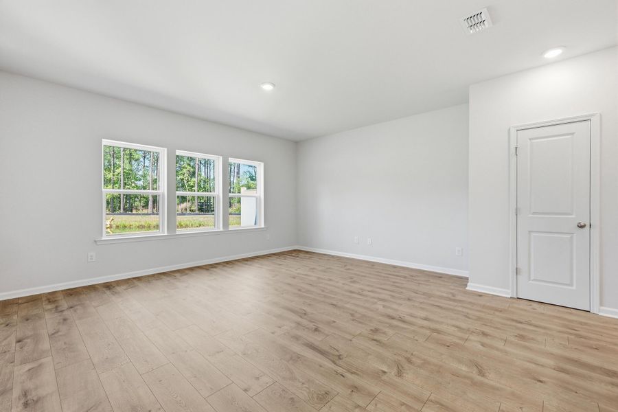 Spacious, unfurnished interior of a new home in , Charleston (Image 25). Spacious, unfurnished interior of a new home in , Charleston (Image 25).