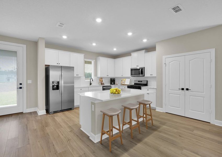 Chefs of all skill levels will love all the space they have in the kitchen