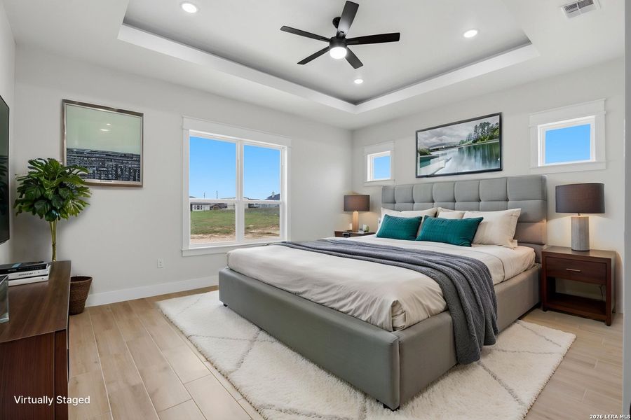 Furnished interior view inside a new home in , La Vernia (Image 11).