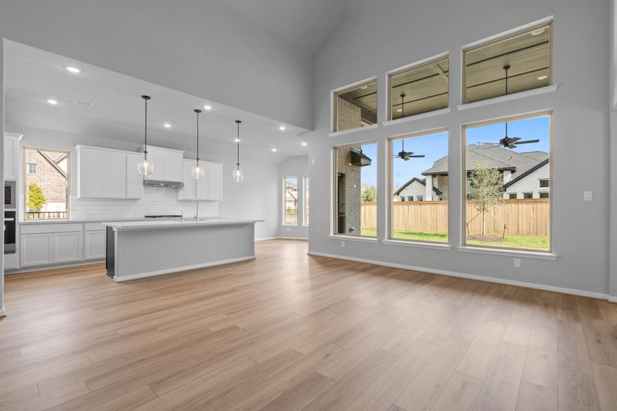 Spacious, unfurnished interior of a new home in Bridgeland 55', Cypress (Image 24).