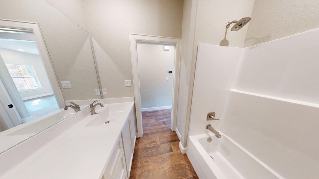Furnished interior view inside a new home in , Lake Jackson (Image 8).