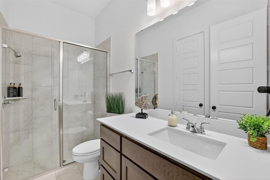 4th Bedroom Ensuite Bath with Walk in Shower 4th Bedroom Ensuite Bath with Walk in Shower