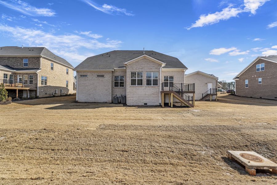 Exterior details and patio area of a home in Walnut Grove, Easley (Image 4).