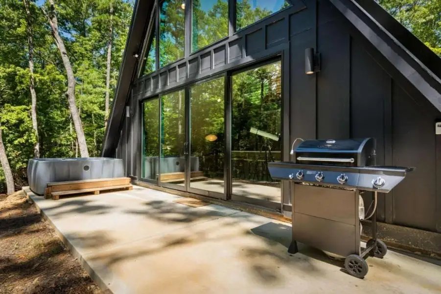 Exterior details and patio area of a home in , Blue Ridge (Image 3).