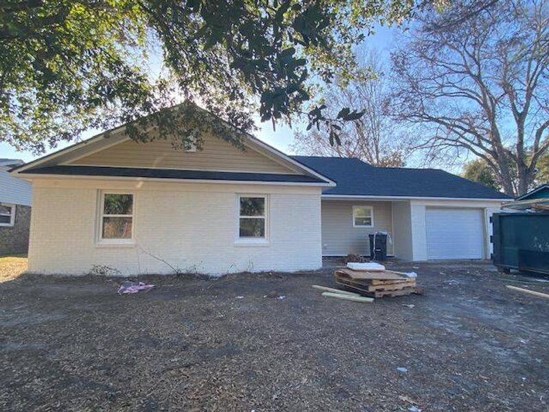 Image 8 of a home in .