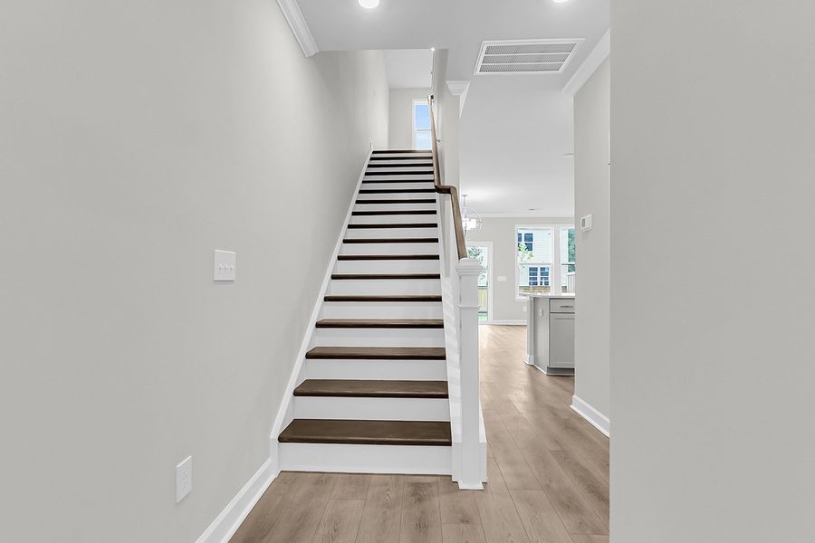 Spacious, unfurnished interior of a new home in Pineland Preserve, Summerville (Image 25).