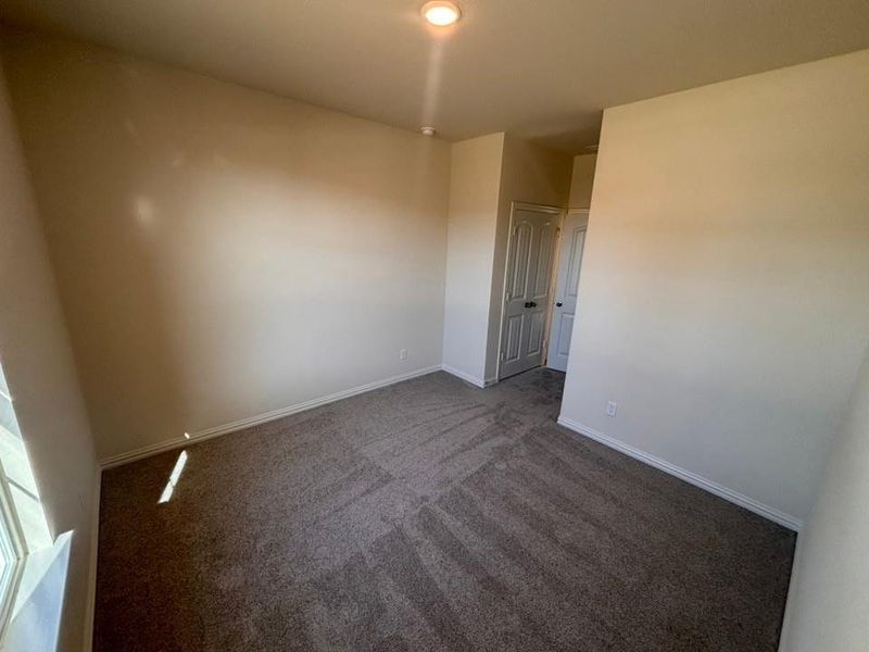 Spacious, unfurnished interior of a new home in Northstar, Fort Worth (Image 8).