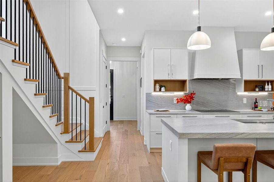 Furnished interior view inside a new home in , Sarasota (Image 49).