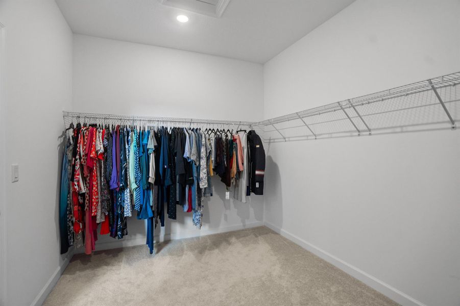 Image 50 of a home in .