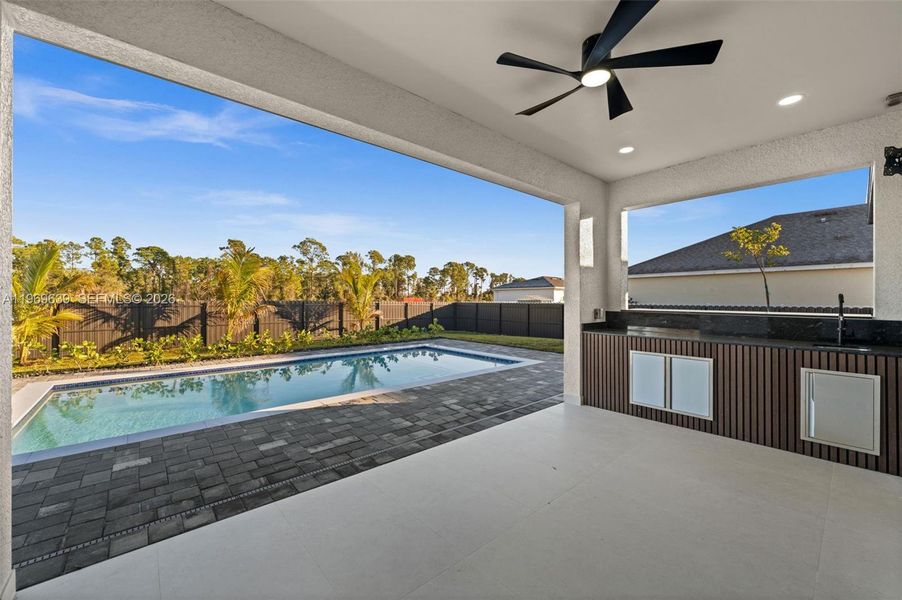 Exterior details and patio area of a home in , Cape Coral (Image 23).