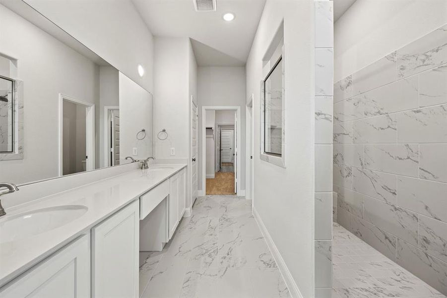 21-web-or-mls-2309-lafayette-dr