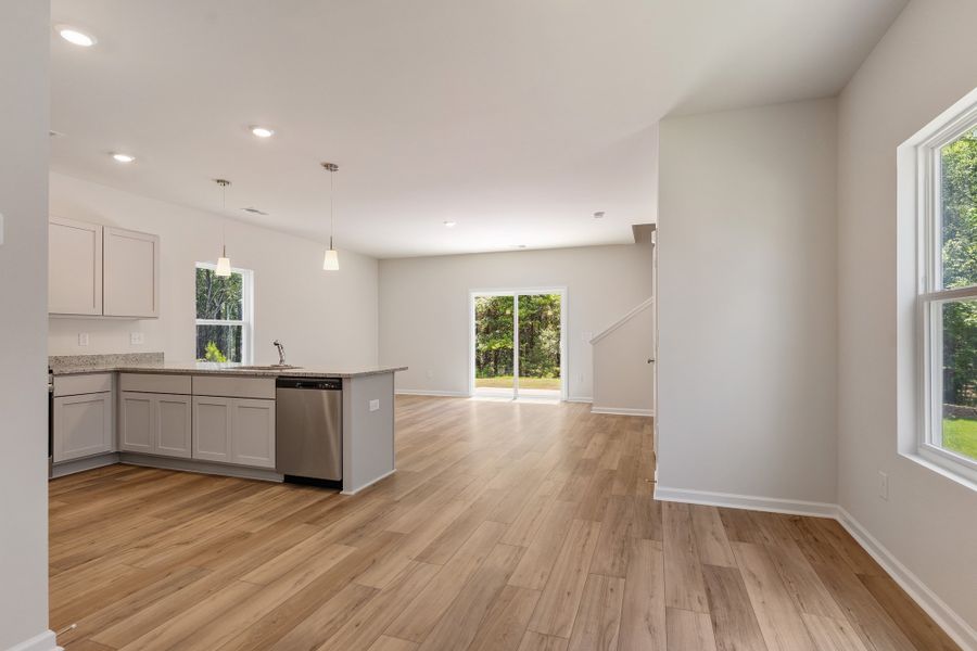 Spacious, unfurnished interior of a new home in Braxton Place, Moore (Image 12).