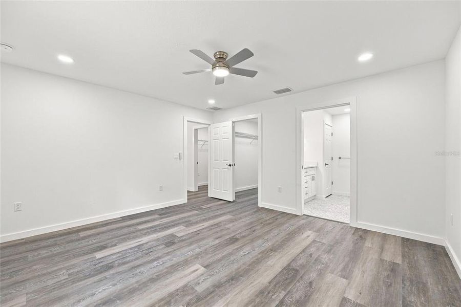 Spacious, unfurnished interior of a new home in , Summerfield (Image 16).