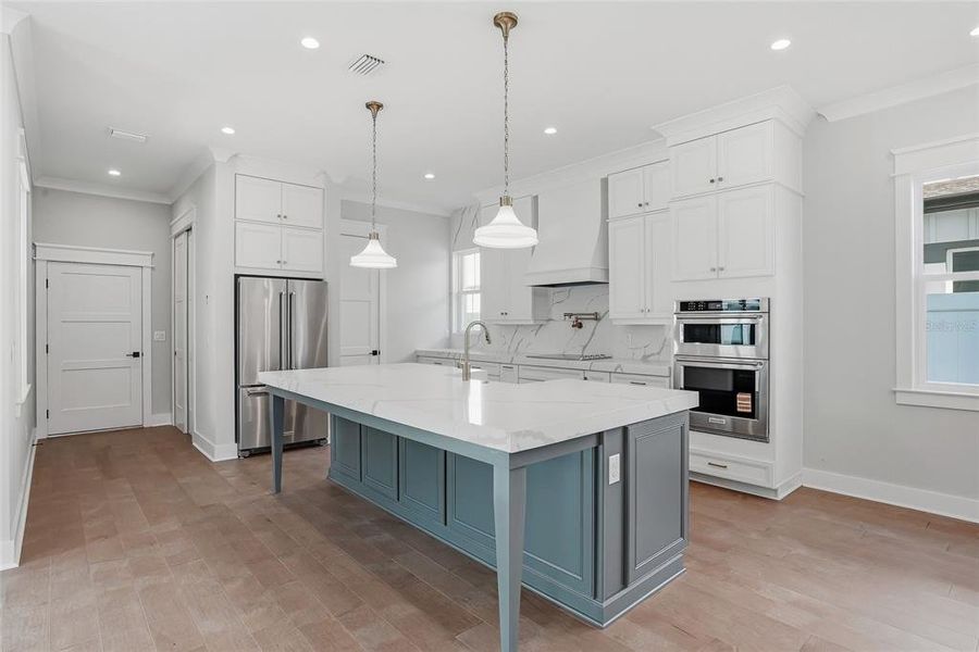 Furnished interior view inside a new home in , St. Petersburg (Image 11).