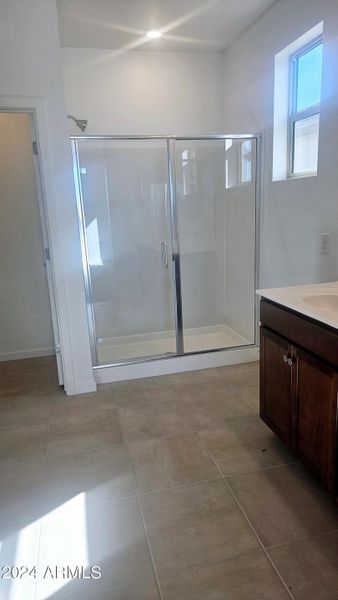 Frontera Lot 54 Primary Shower