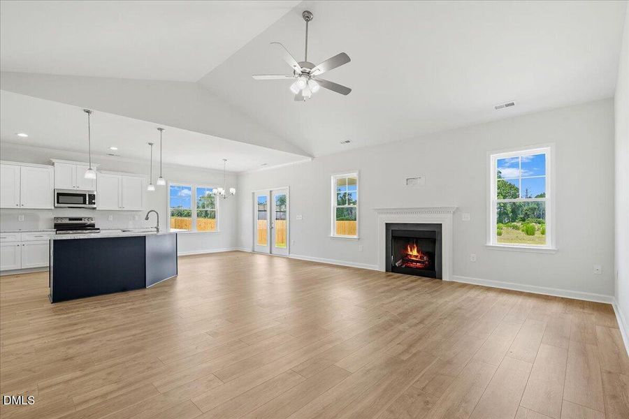 18-313 Creeks Edge Dr-11