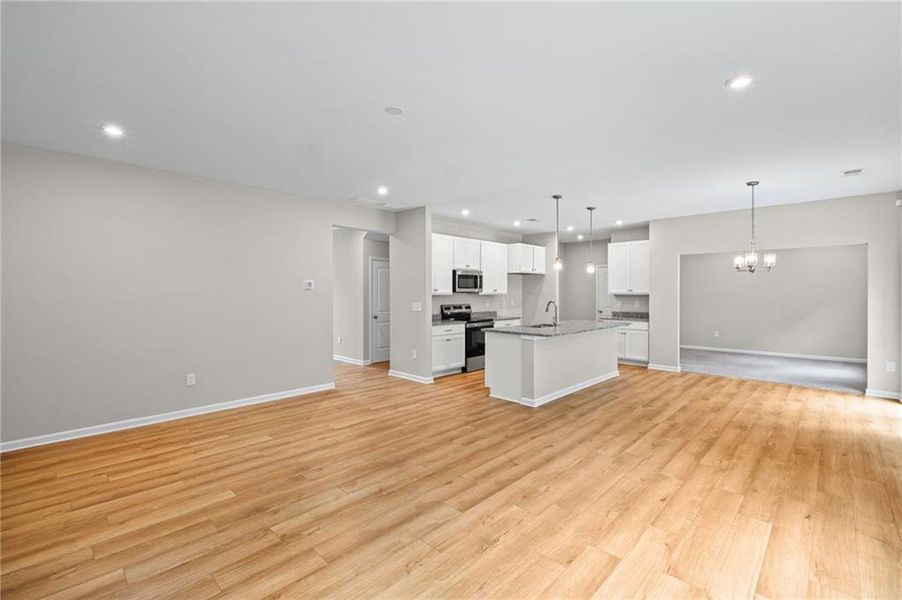 Spacious, unfurnished interior of a new home in Sage Woods, Dallas (Image 25).