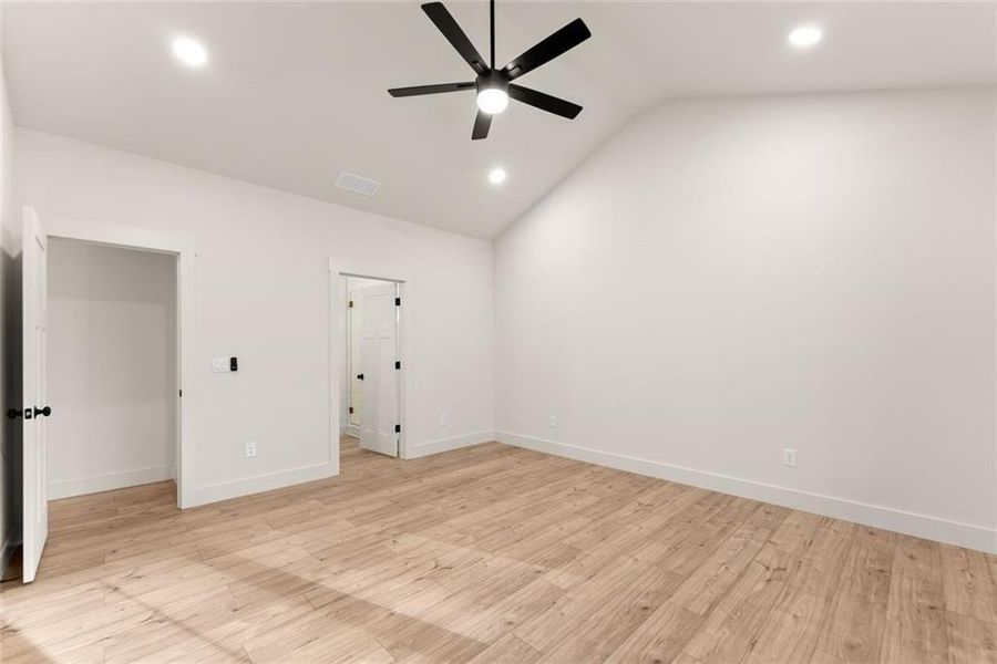 Spacious, unfurnished interior of a new home in , Cleveland (Image 46).