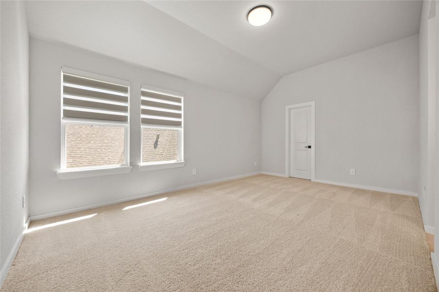 Spacious, unfurnished interior of a new home in , Richmond (Image 21).