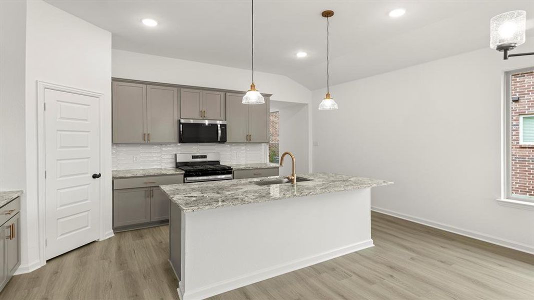 10. 1642 Gracehill - Kitchen (3)