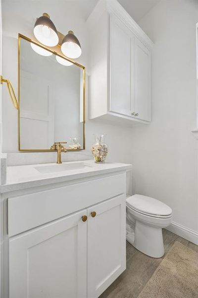 Furnished interior view inside a new home in , Northlake (Image 17).