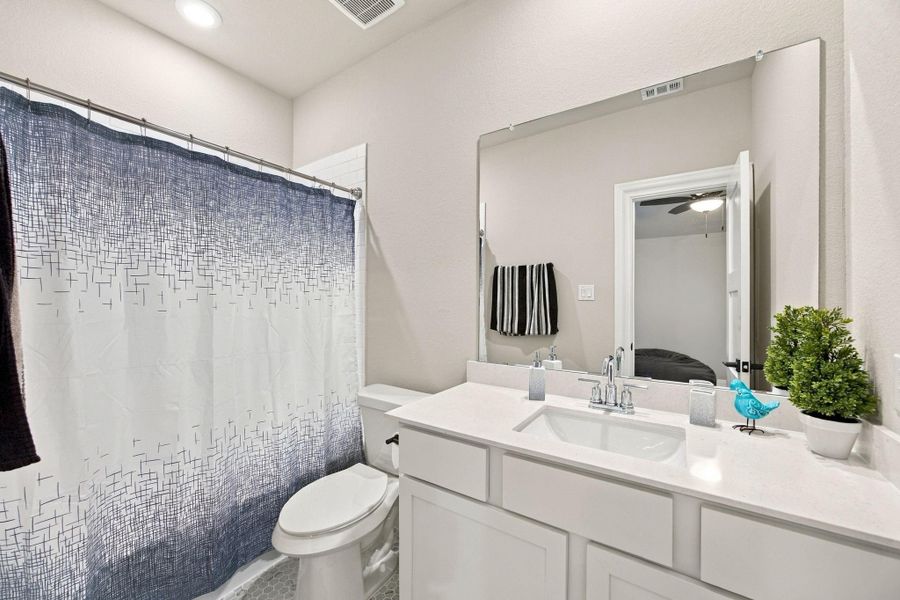 Furnished interior view inside a new home in , Tomball (Image 38).