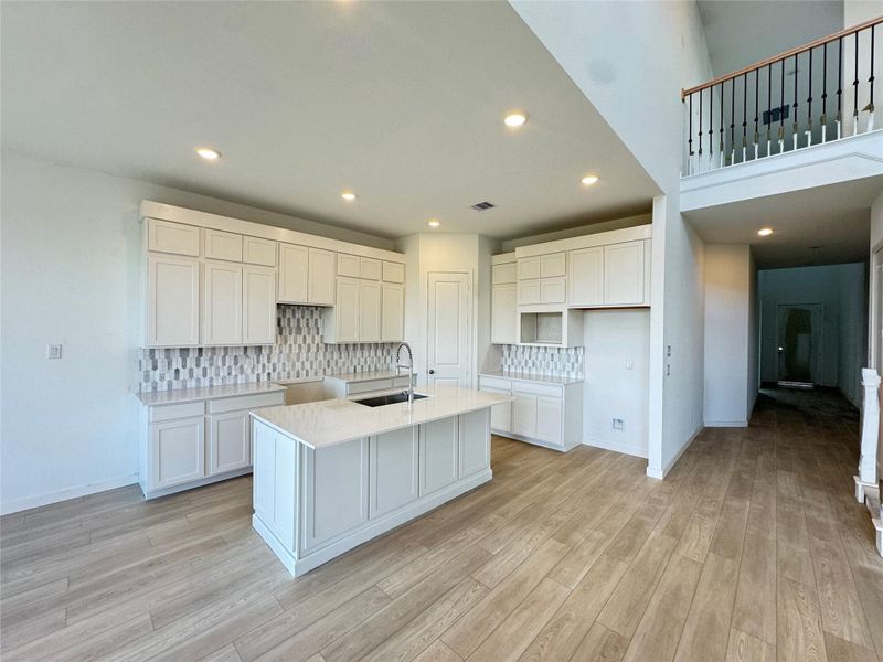 **Photos are a representation of the floor plan. This is not the actual homesite.**