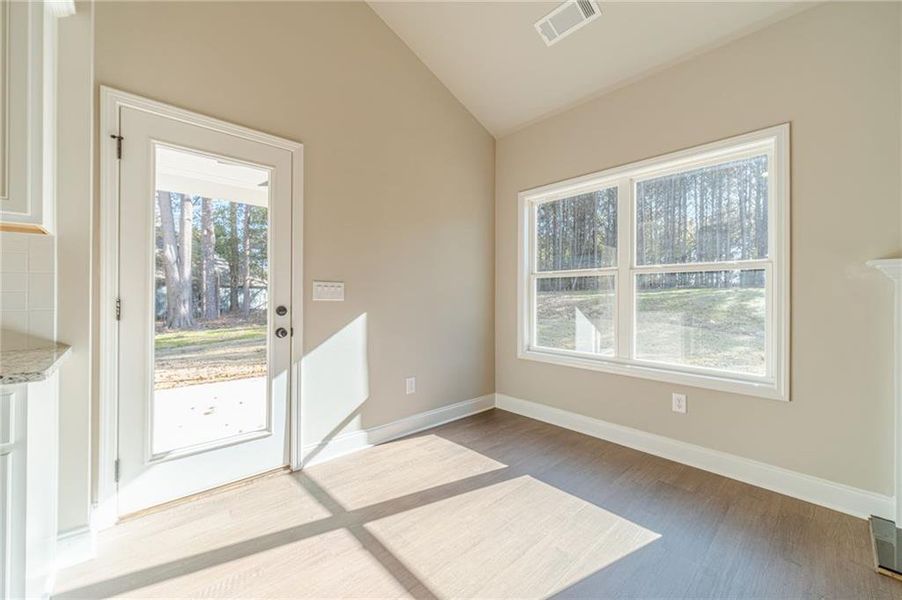 Spacious, unfurnished interior of a new home in , Monroe (Image 38).