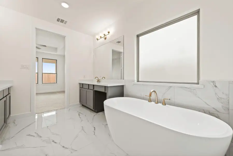 Representative image. Features, specifications, selections and colors may vary. Representative image. Features, specifications, selections and colors may vary.