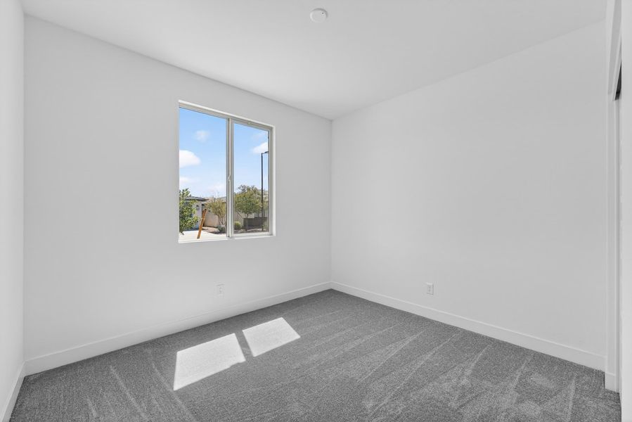 Spacious, unfurnished interior of a new home in Meridian, Queen Creek (Image 23).