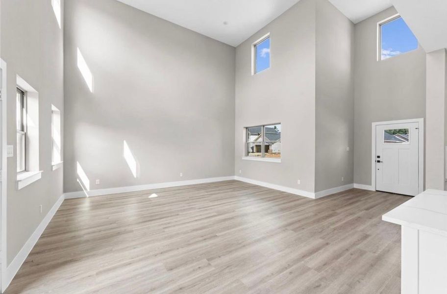 Spacious, unfurnished interior of a new home in , Spring (Image 17).