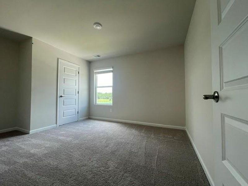 Spacious, unfurnished interior of a new home in , Calhoun (Image 14).