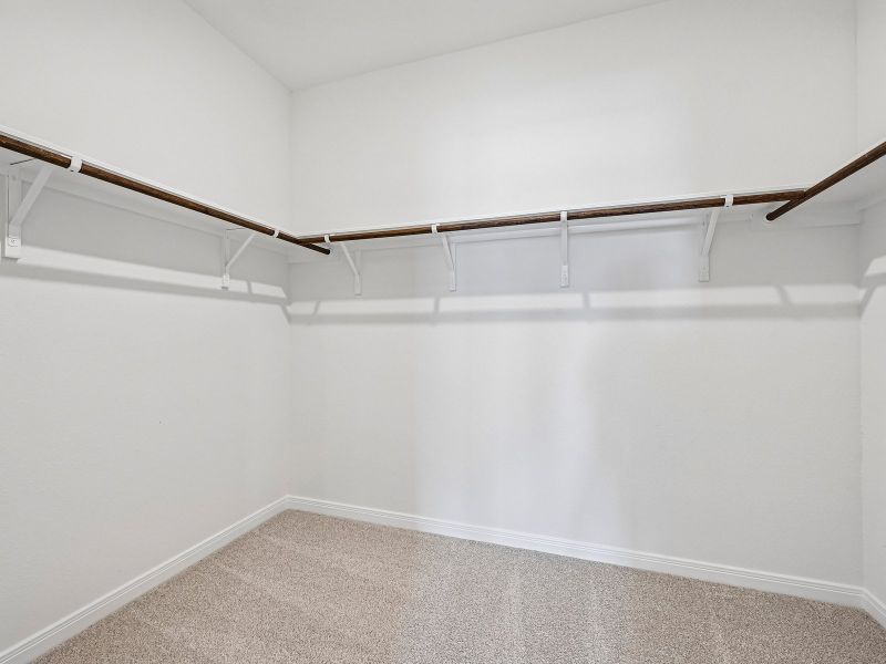 Spacious, unfurnished interior of a new home in Prairie Winds - Reserve Collection, Hutto (Image 13).