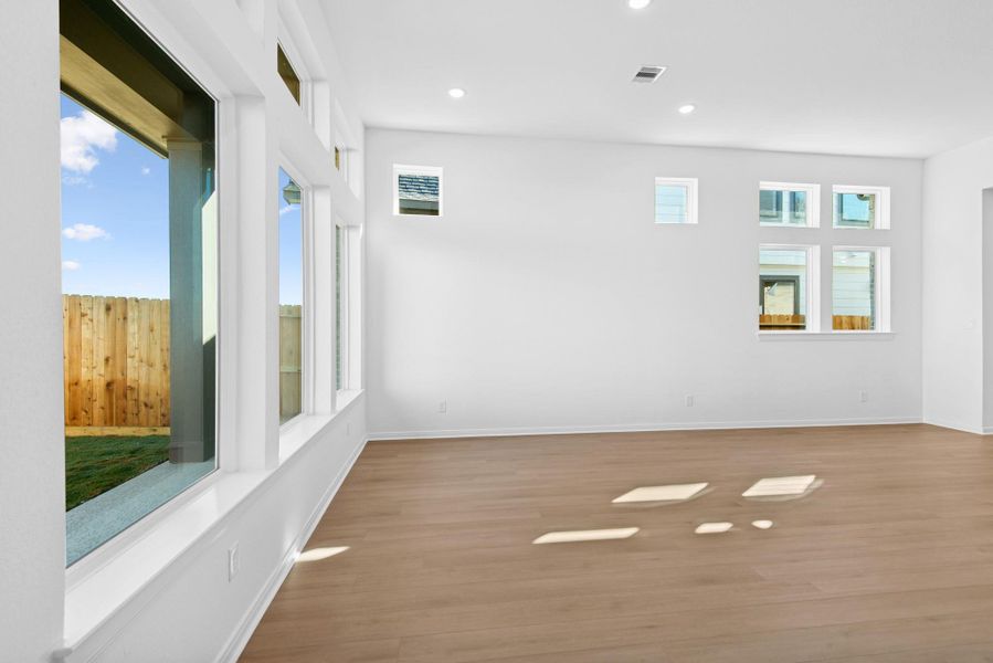Spacious, unfurnished interior of a new home in Jubilee, Hockley (Image 17).